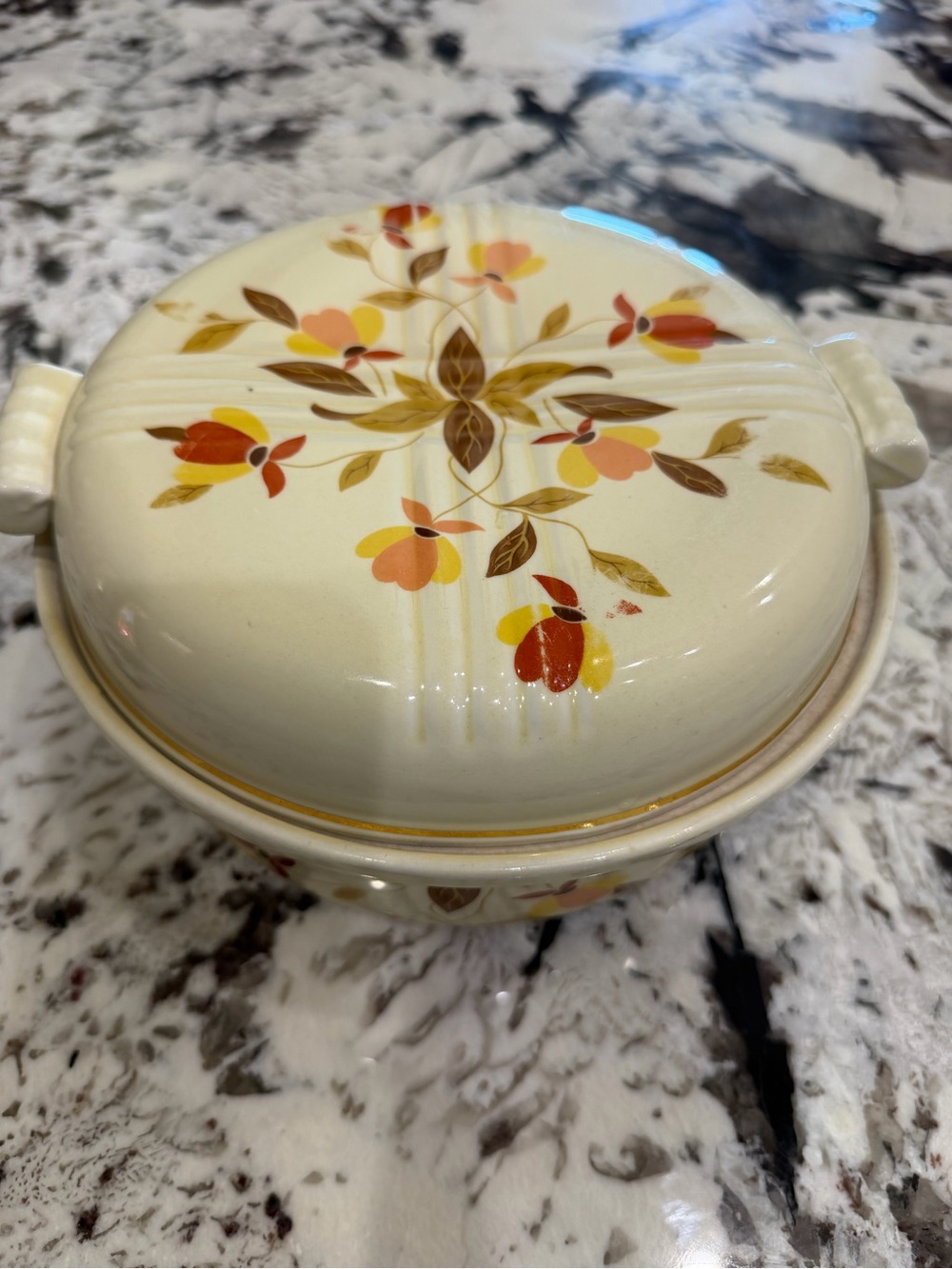 Vintage Jewel T/HALL’S SUPERIOR Autumn Leaf 🍂 Ceramic Storage Dish with Lid - Picture 8 of 8